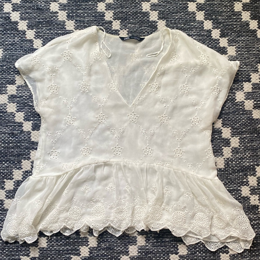 Zara white floral top 🌷